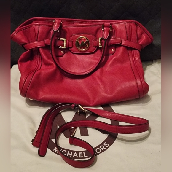 MICHAEL KORS Vintage Red Leather Shoulder Bag AQ-1208 - Picture 14 of 16